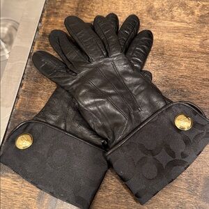 Coach Leather Gloves Woman’s